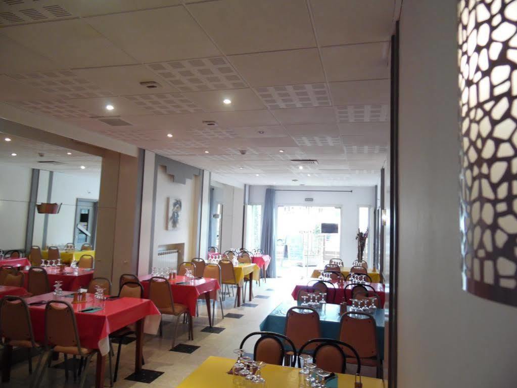 Hotel Restaurant L'Etape Millau Exterior foto